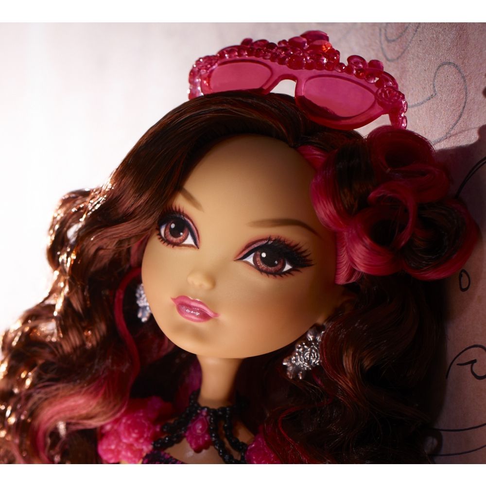 Papusa Ever After High - Briar Beauty