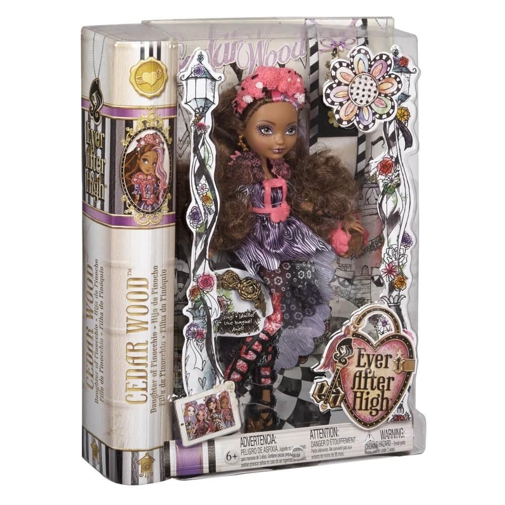 Papusa Ever After High - Cedar Wood