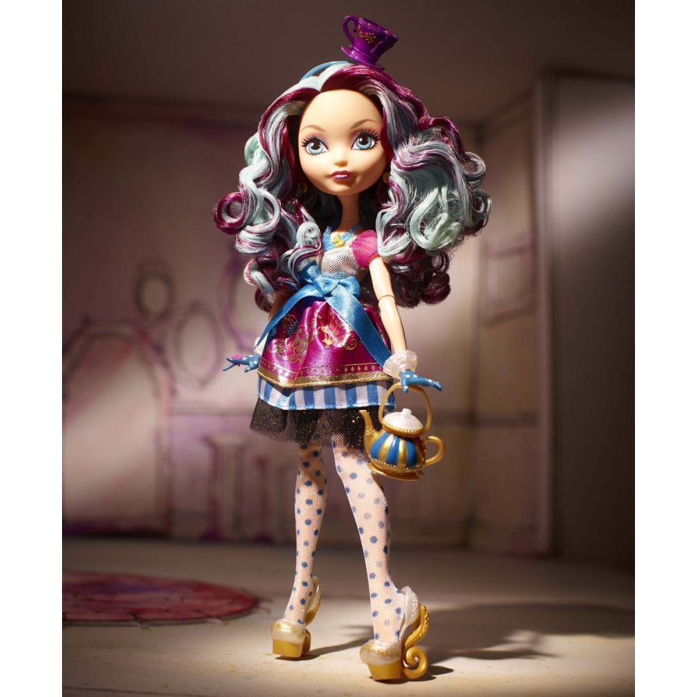 Papusa Ever After High - Madeline Hatter