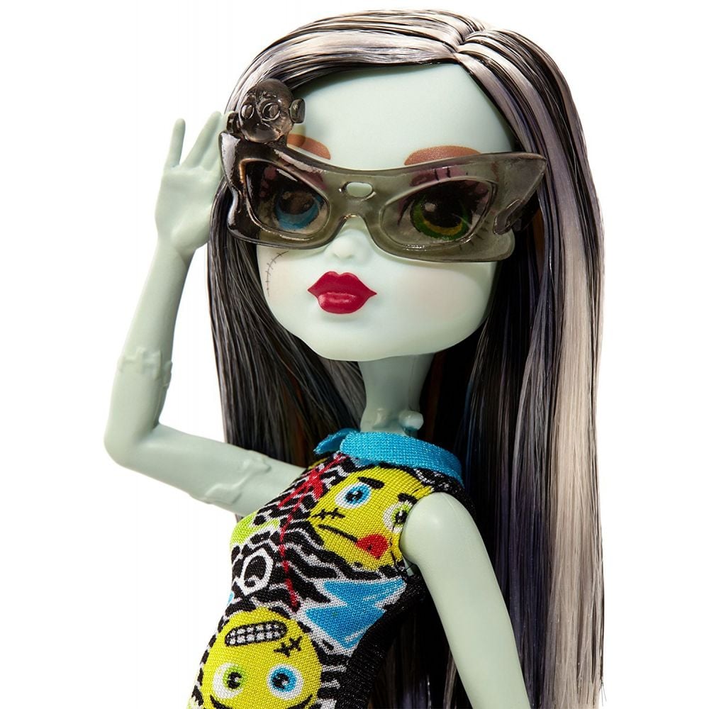Papusa Monster High - Daughter of Frankiestein