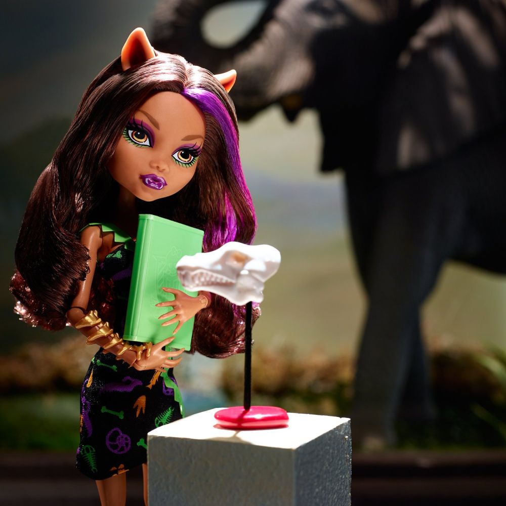 Papusa  Monster High Freaky Field Trip - Clawdeen Wolf 