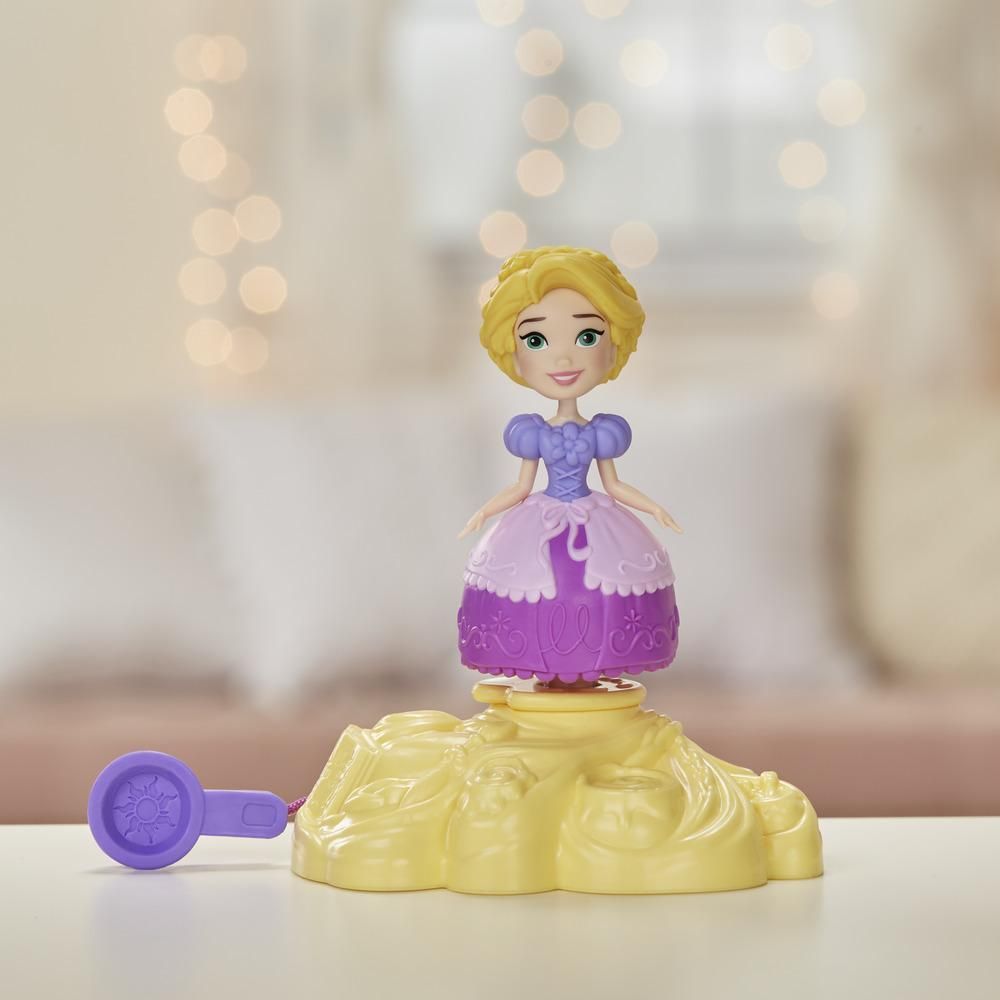 Papusa cu miscari magice Disney Princess Magical Movers - Rapunzel (E0243)