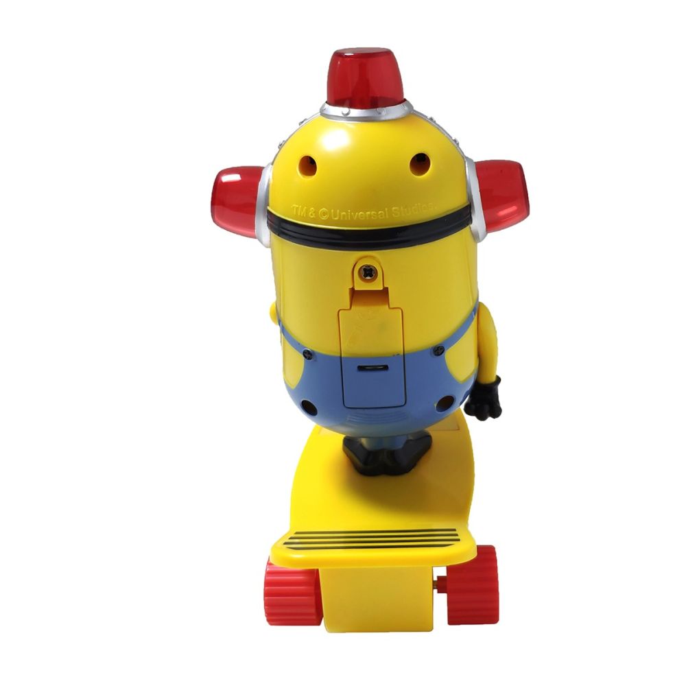Figurina pe skate cu lumini si sunete, Minions