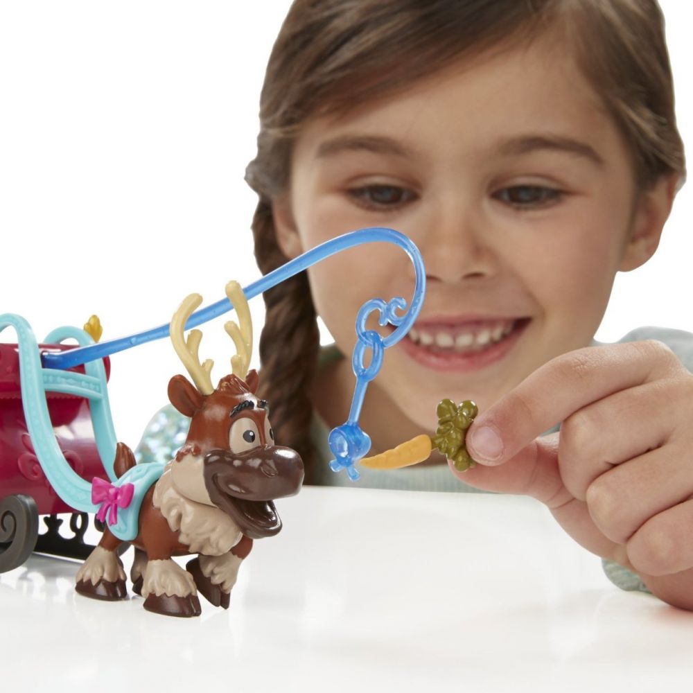 Set tematic cu figurina Disney Frozen Micul Regat - Sania Annei