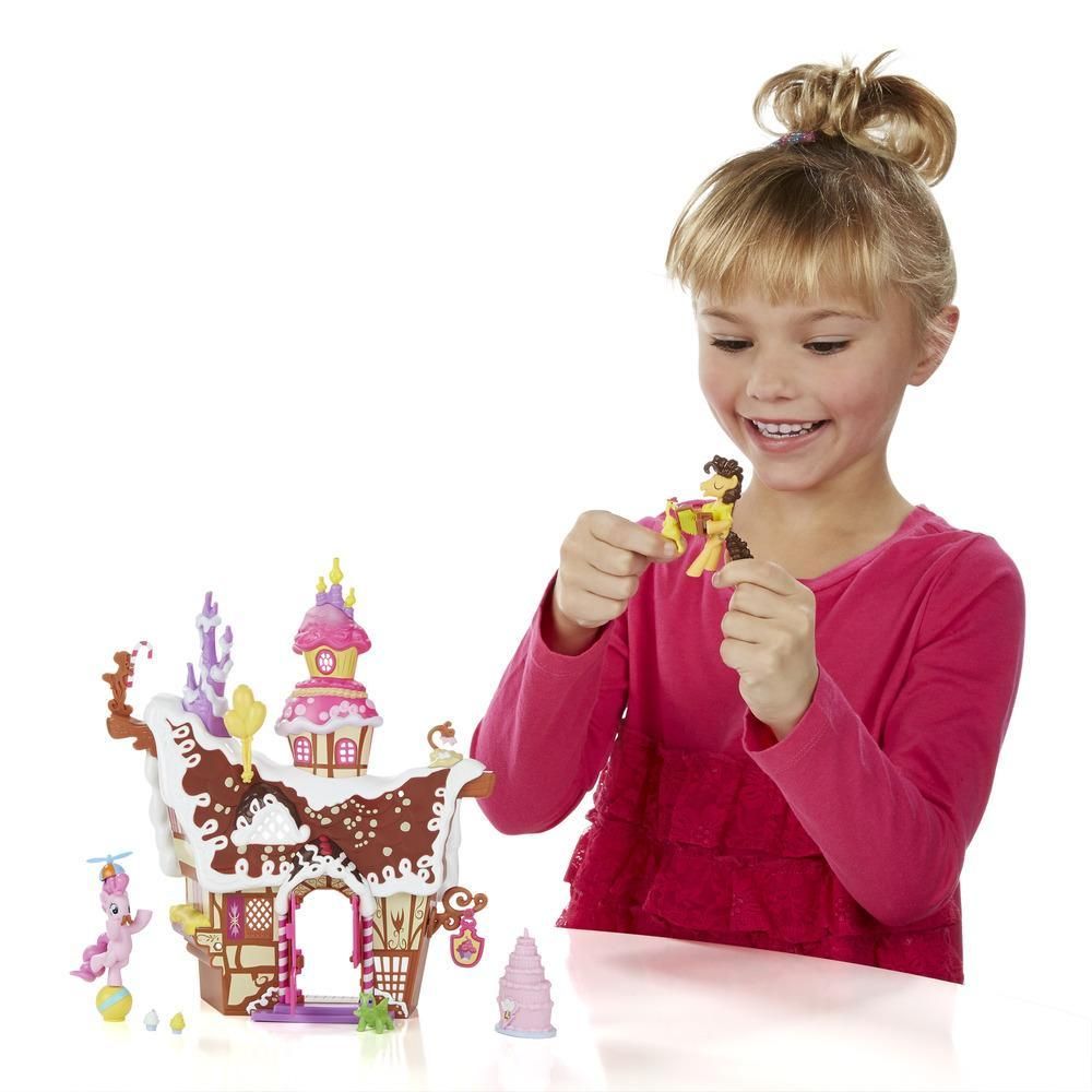 Set tematic My Little Pony Friendship is Magic - Casa de turta dulce a lui Pinkie Pie