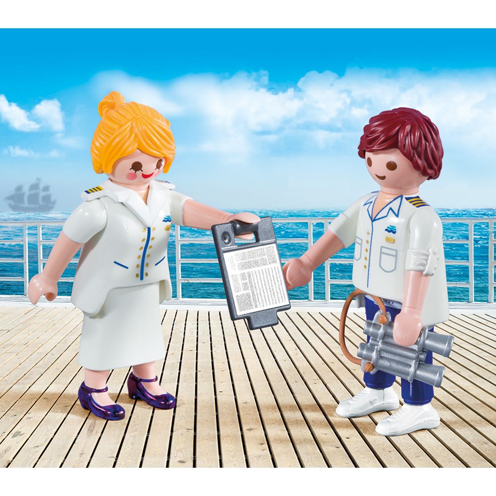 Set figurine Playmobil Family Fun - Ofiteri nava de croaziera (9216)