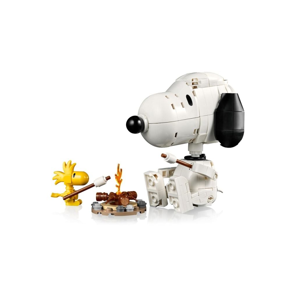 LEGO® Ideas - Peanuts: Casuta lui Snoopy (21368)