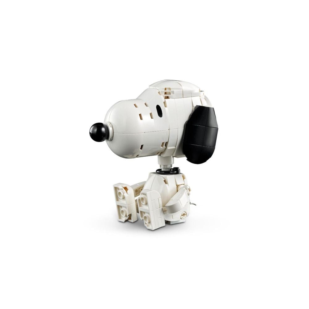 LEGO® Ideas - Peanuts: Casuta lui Snoopy (21368)