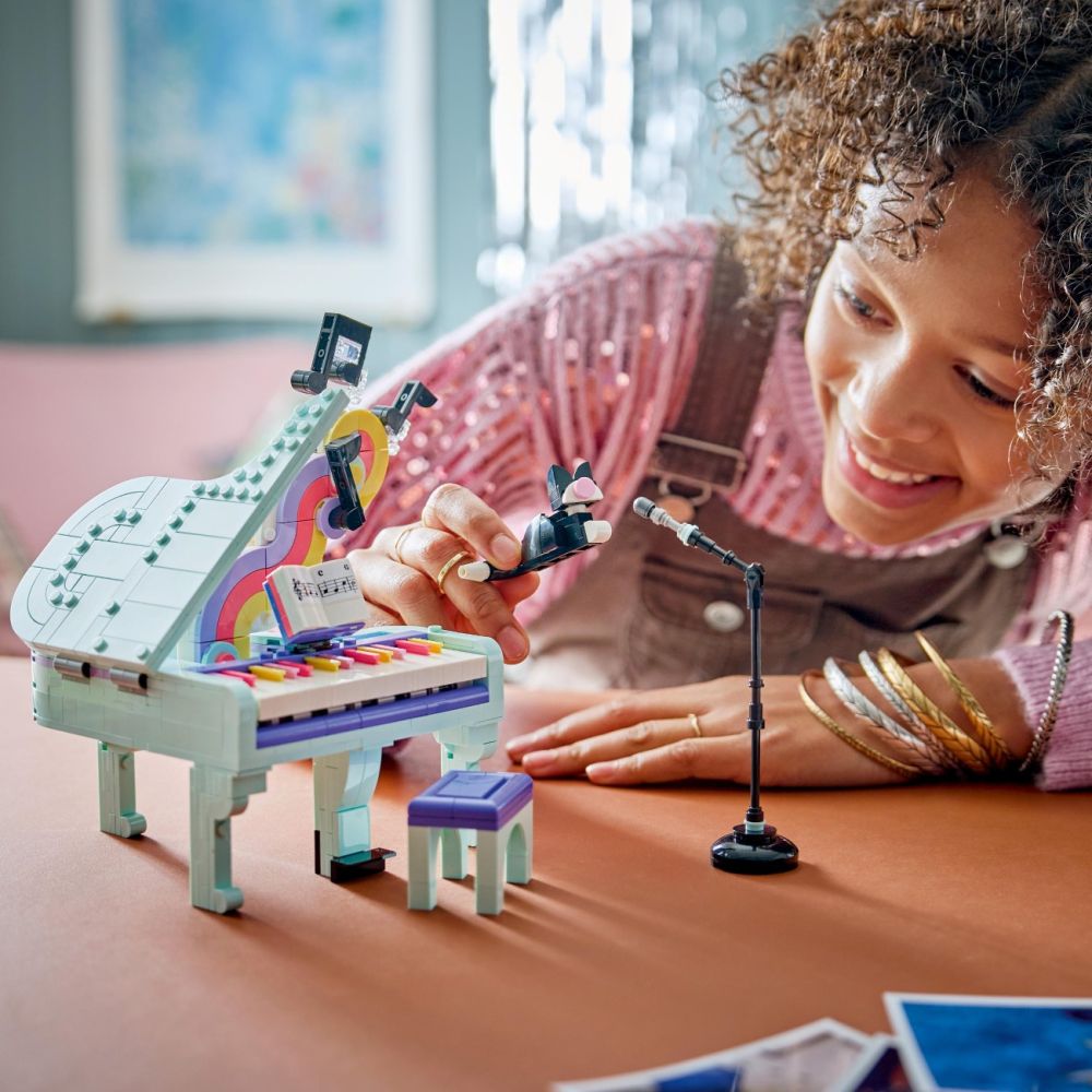 LEGO® Creator - Pian decorativ cu o pisica (31392)