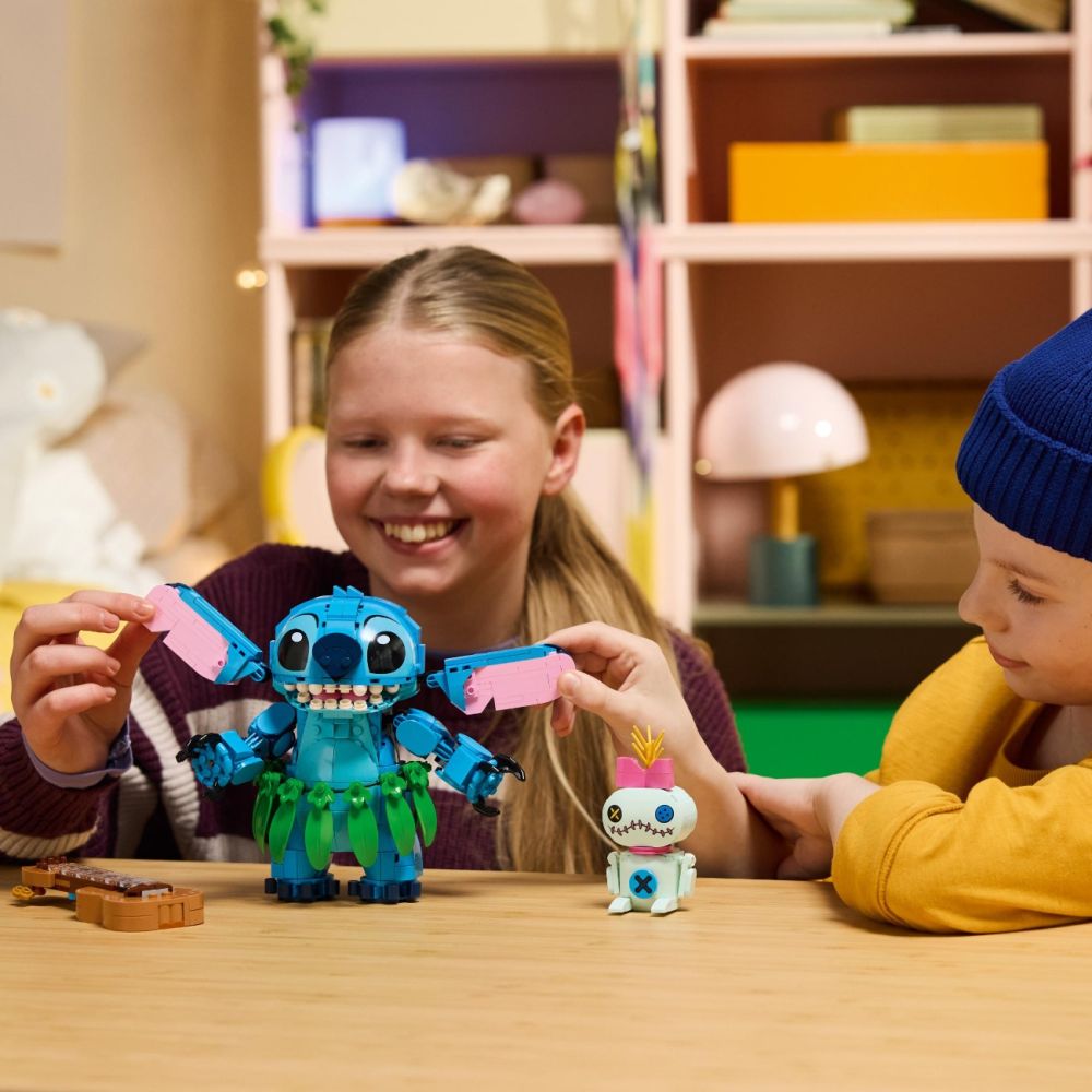 LEGO® Disney Classics - Stitch si Scrump (43296)