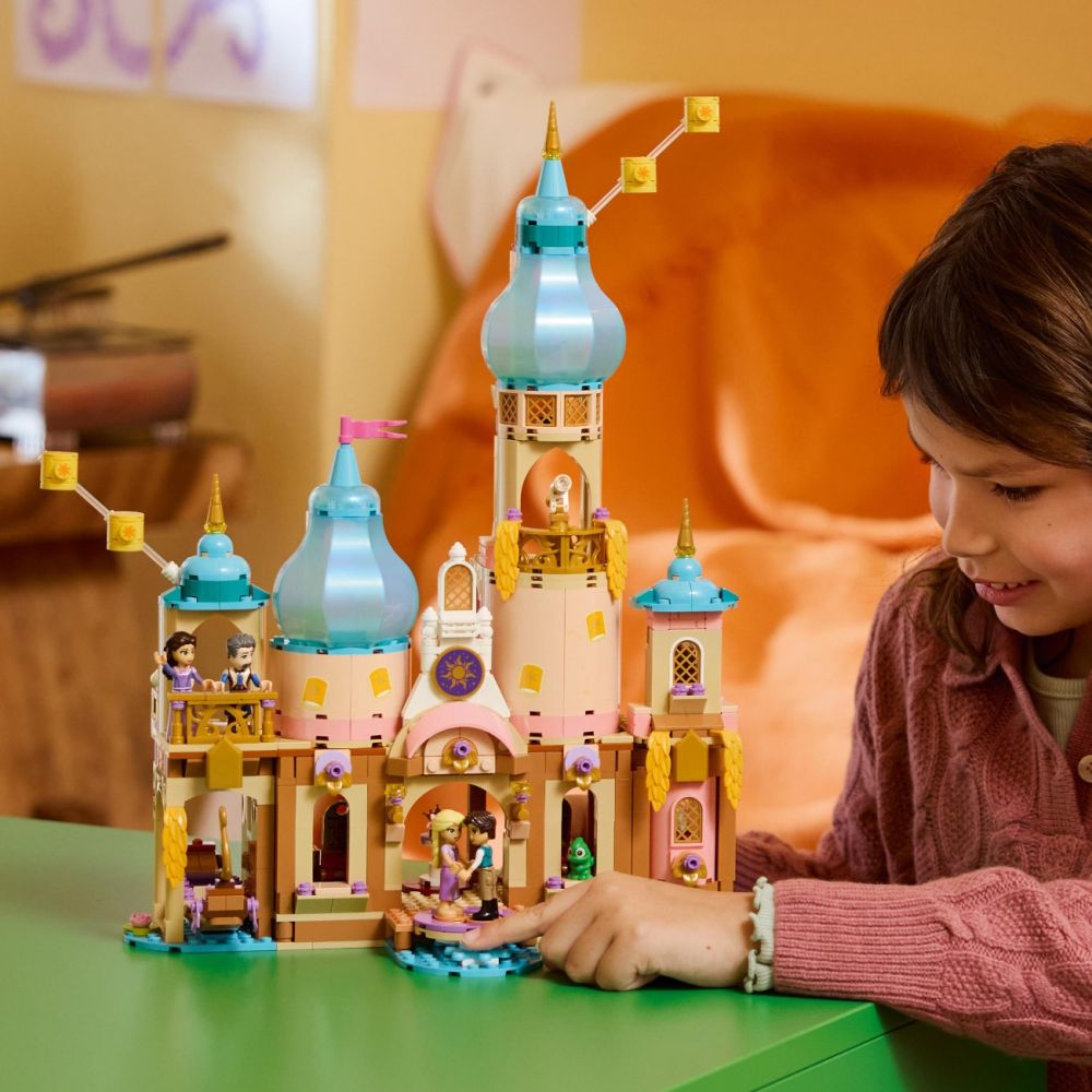 LEGO® Disney Princess - Castelul lui Rapunzel (43297)