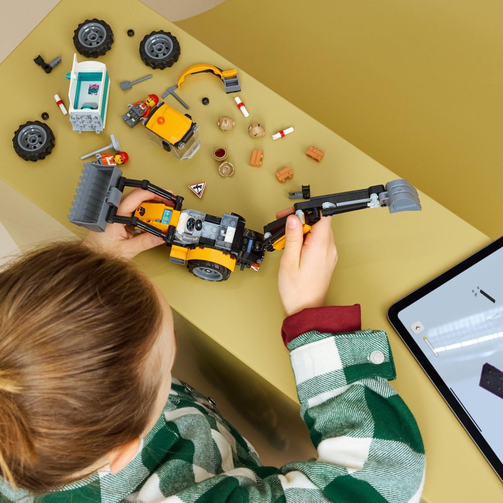 LEGO® City - Buldoexcavator galben (60480)