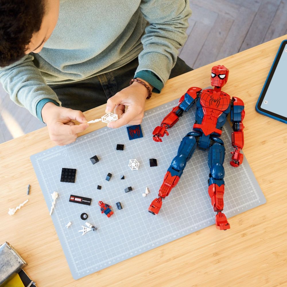 LEGO® Marvel Super Heroes - Figurina erou Omul Paianjen (76346)