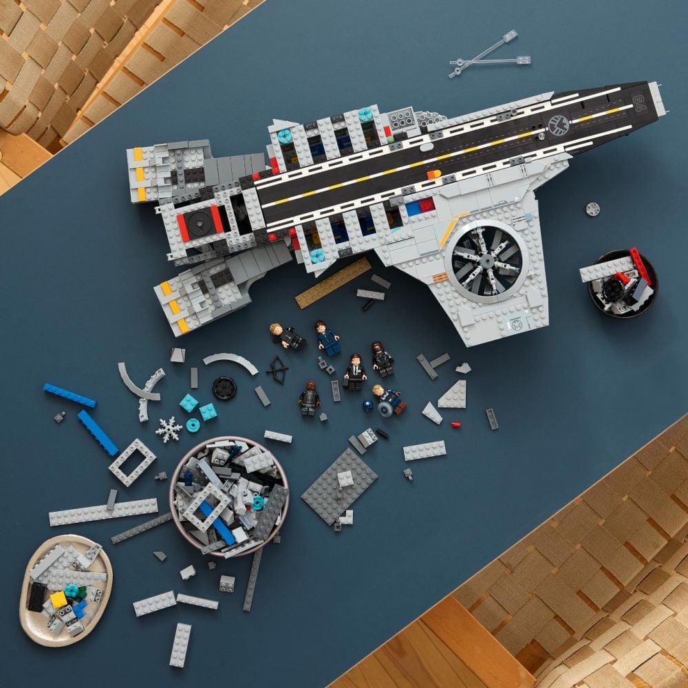 LEGO® Marvel Super Heroes - Portelicopter S.H.I.E.L.D. (76354)
