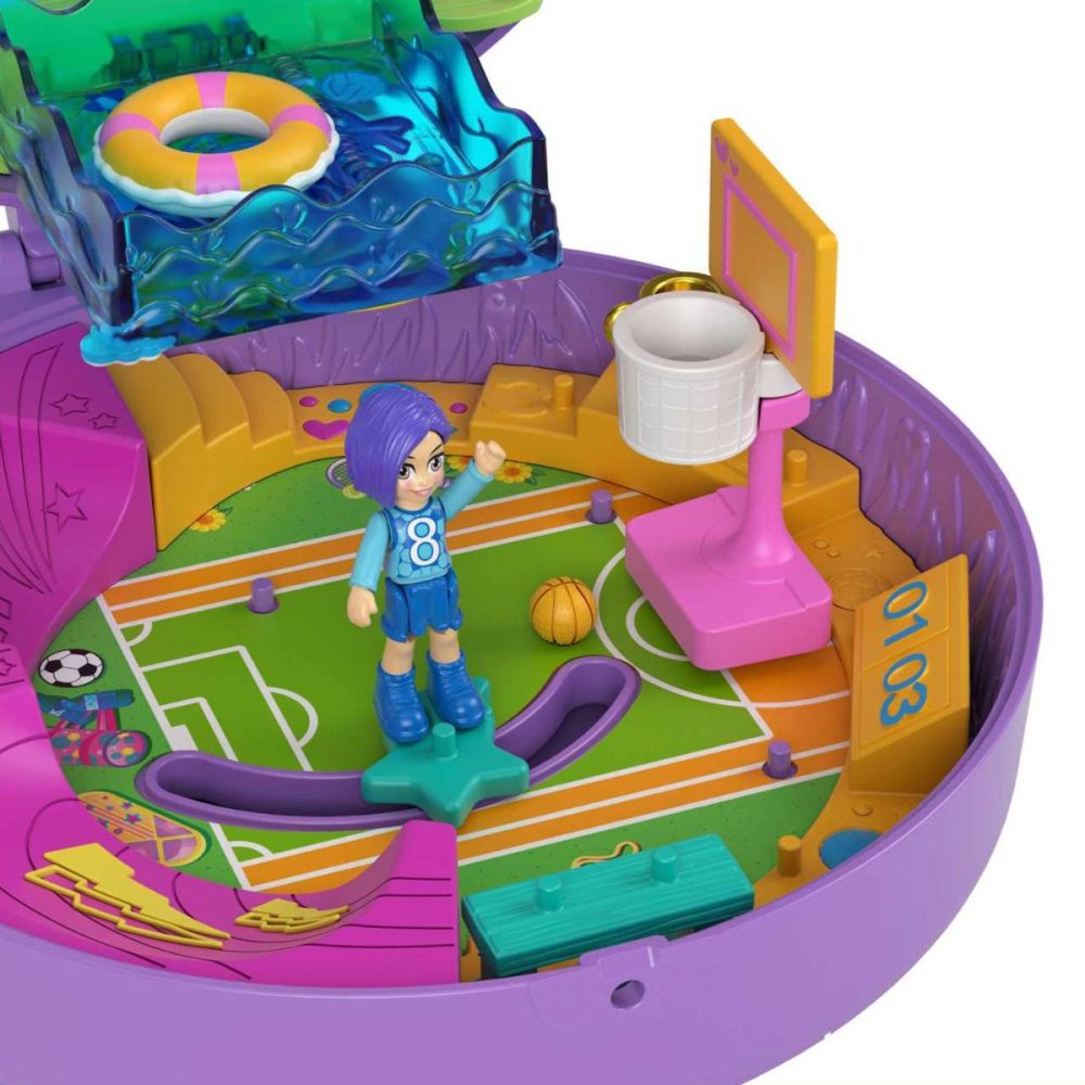 Set de joaca cu 2 papusi si 12 accesorii Polly Pocket, Football Team, HCG14