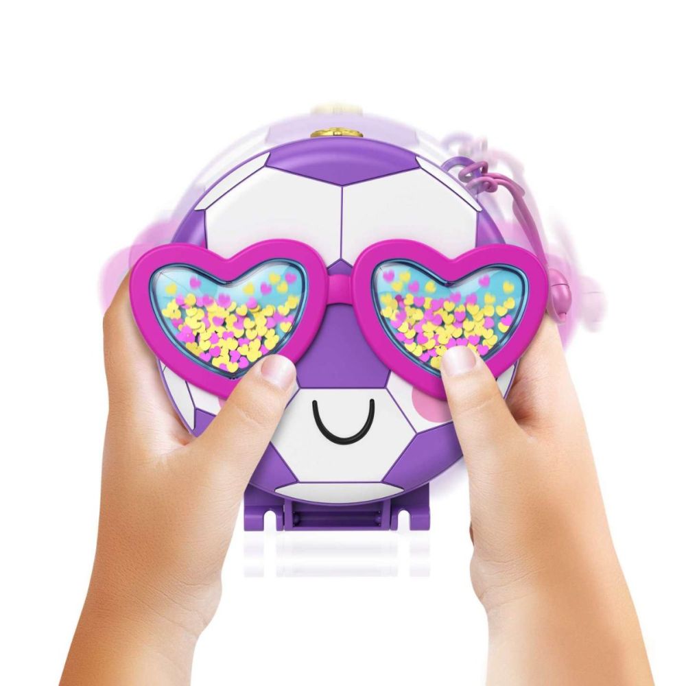 Set de joaca cu 2 papusi si 12 accesorii Polly Pocket, Football Team, HCG14