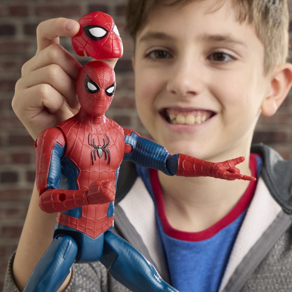 Set figurina cu accesorii, Marvel Spider-Man, Brand New Day, Titan Series, G2450