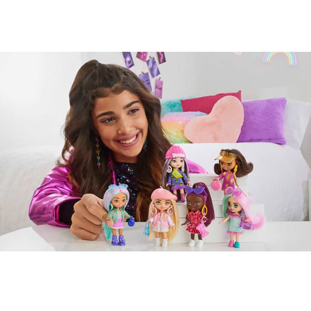 Papusa Barbie Extra Mini Minis cu par si accesorii, 8 cm, HLN46