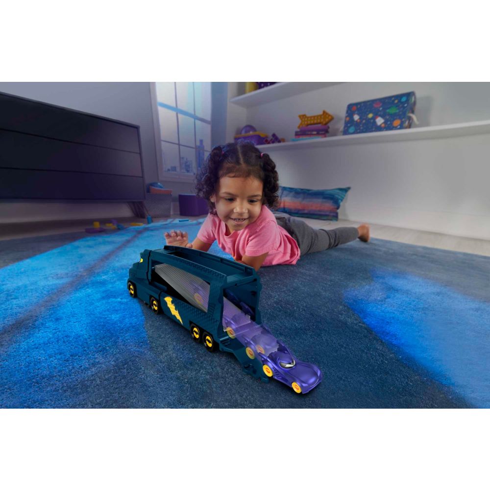 Transportator cu masina, Fisher Price, Batwheels Bat-Big Rig, HMX07