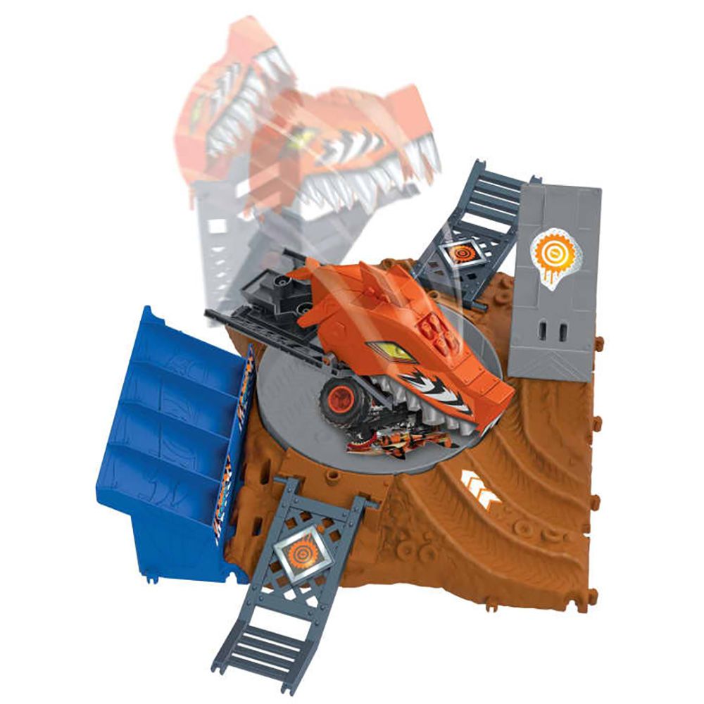 Set de joaca cu masina Monster Trucks, Hot Wheels, Spin-Out Challenge, HNB93