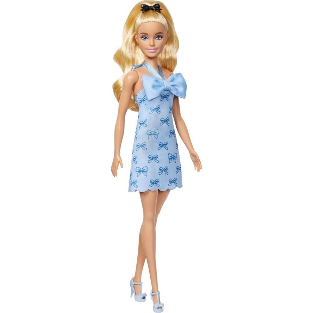Papusa cu funda albastra, Barbie Fashionista, HYT93