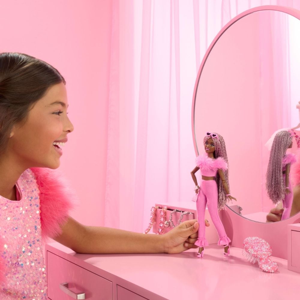 Papusa Barbie, Deluxe Style, HYV28