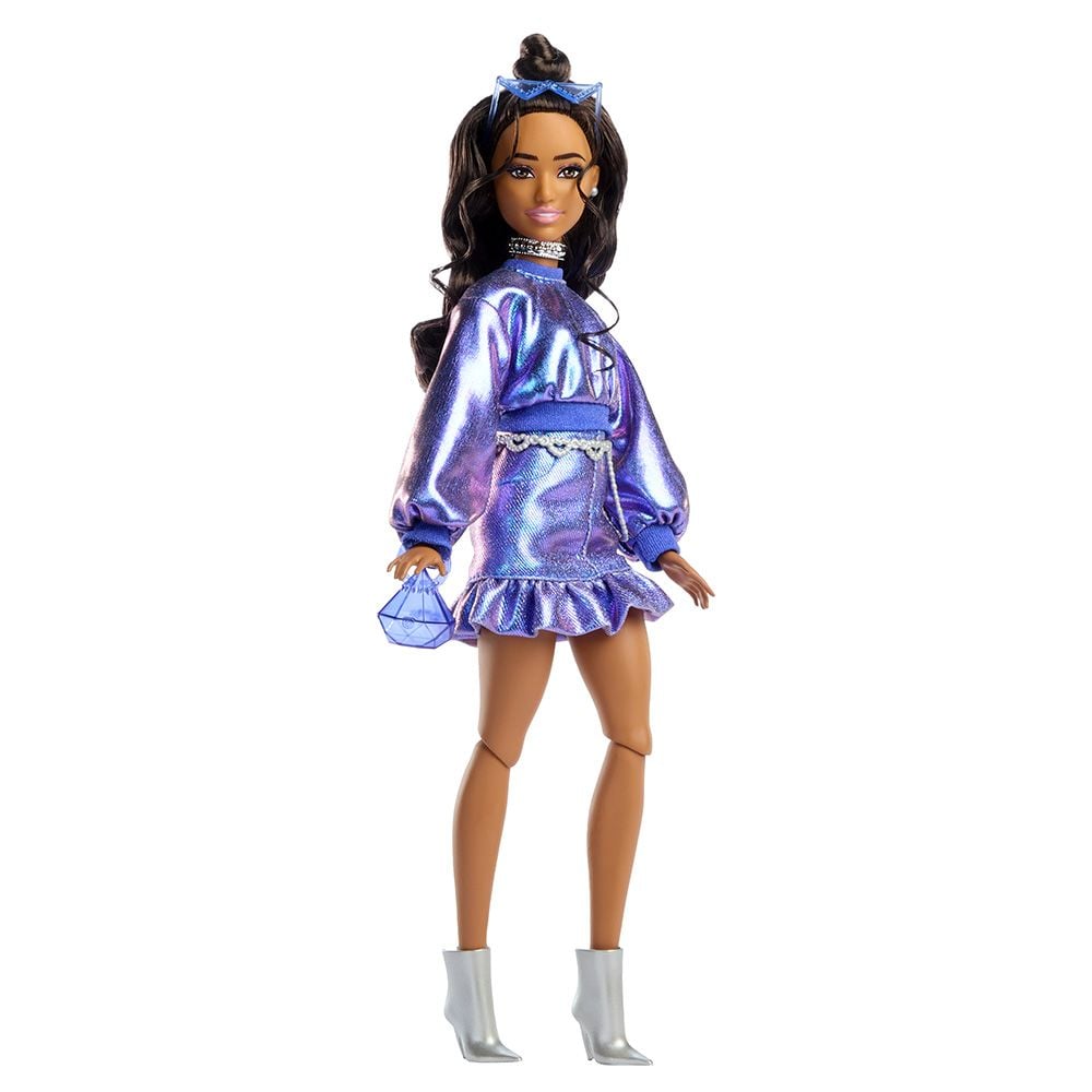 Papusa in tinuta albastra, Barbie Deluxe Style, JFP42