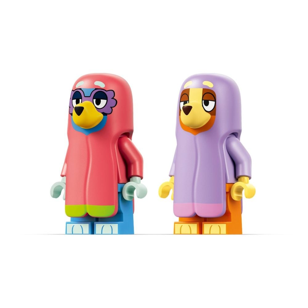 LEGO® Bluey - Bingo si Blue se joaca de-a bunicutele (11216)