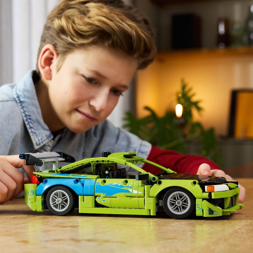 LEGO® Technic - Masina Mitsubishi Eclipse din Fast and Furious (42229)