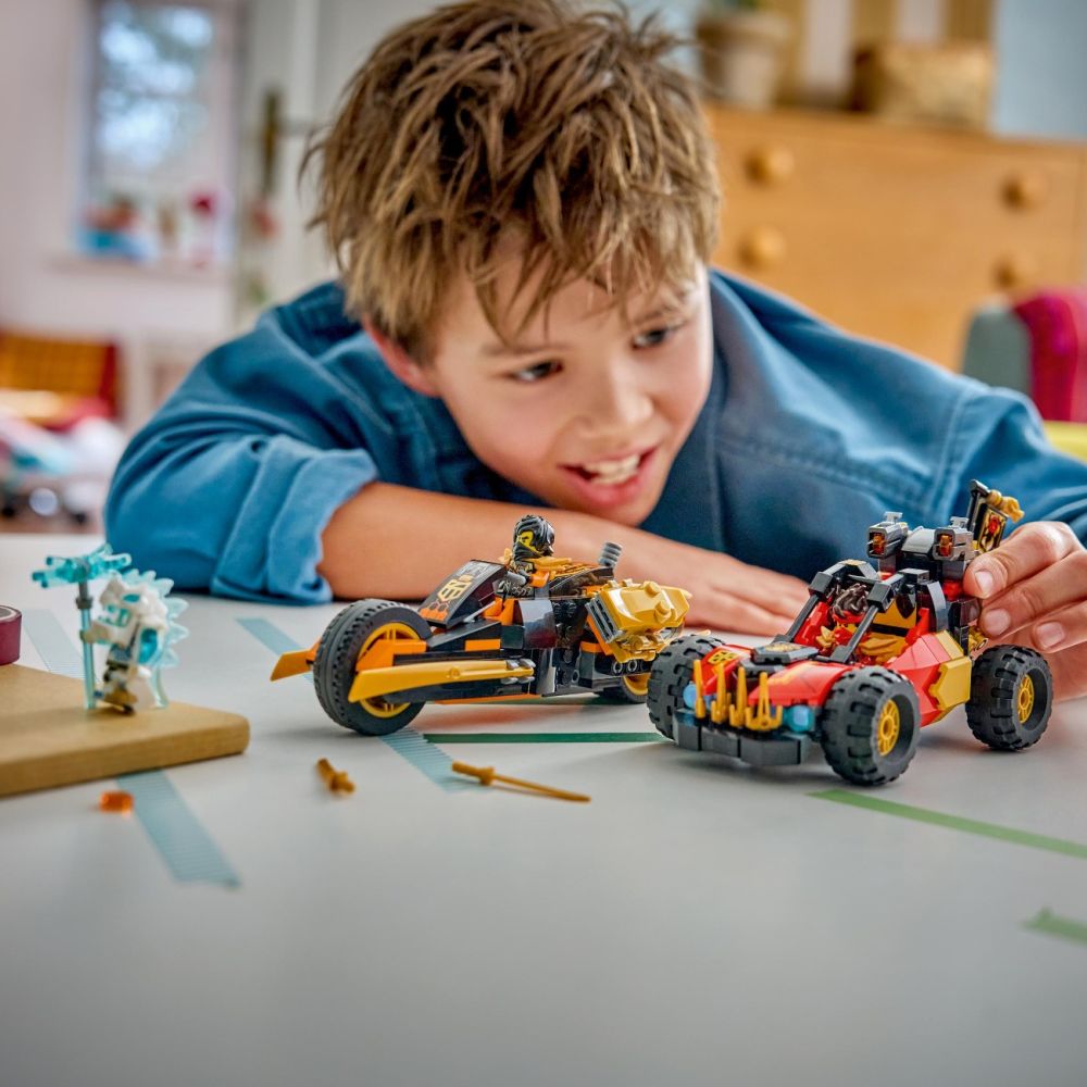 LEGO® Ninjago - Vehiculele transformabile ale lui Kai si Cole (71864)