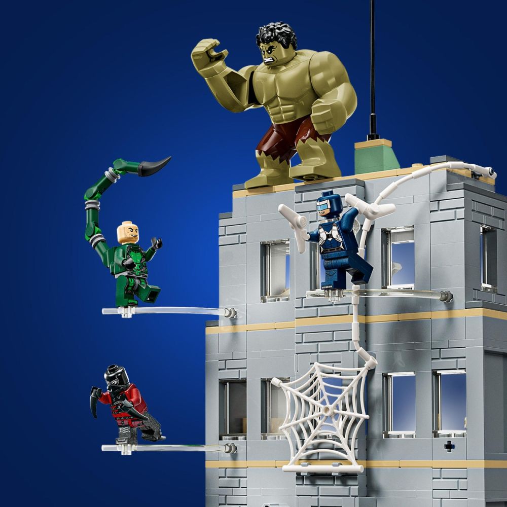 LEGO® Marvel Super Heroes - Confruntarea memorabila dintre Omul-Paianjen si Hulk (76350)