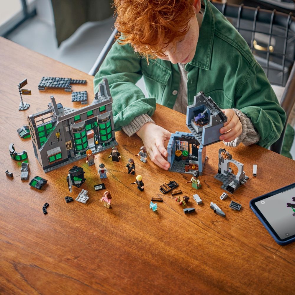 LEGO® Harry Potter - Magazinele de vrajitorii de pe aleea nocturn (76471)