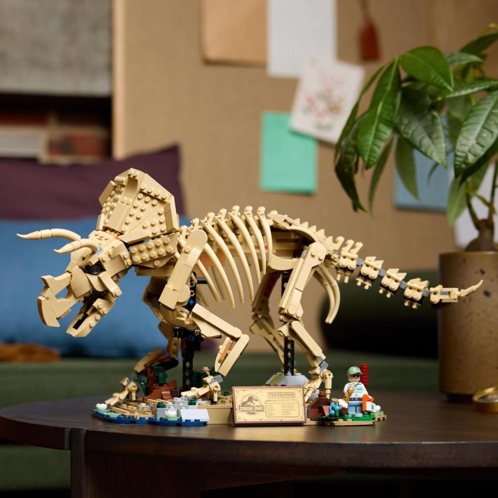 LEGO® Jurassic World - Fosile de Dinozaur: Triceratops (77985)