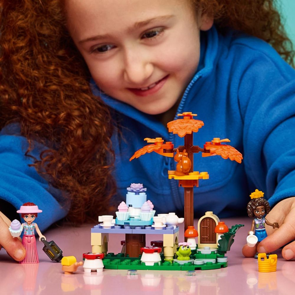 LEGO® Friends - Petrecere cu ceai in padure (42690)