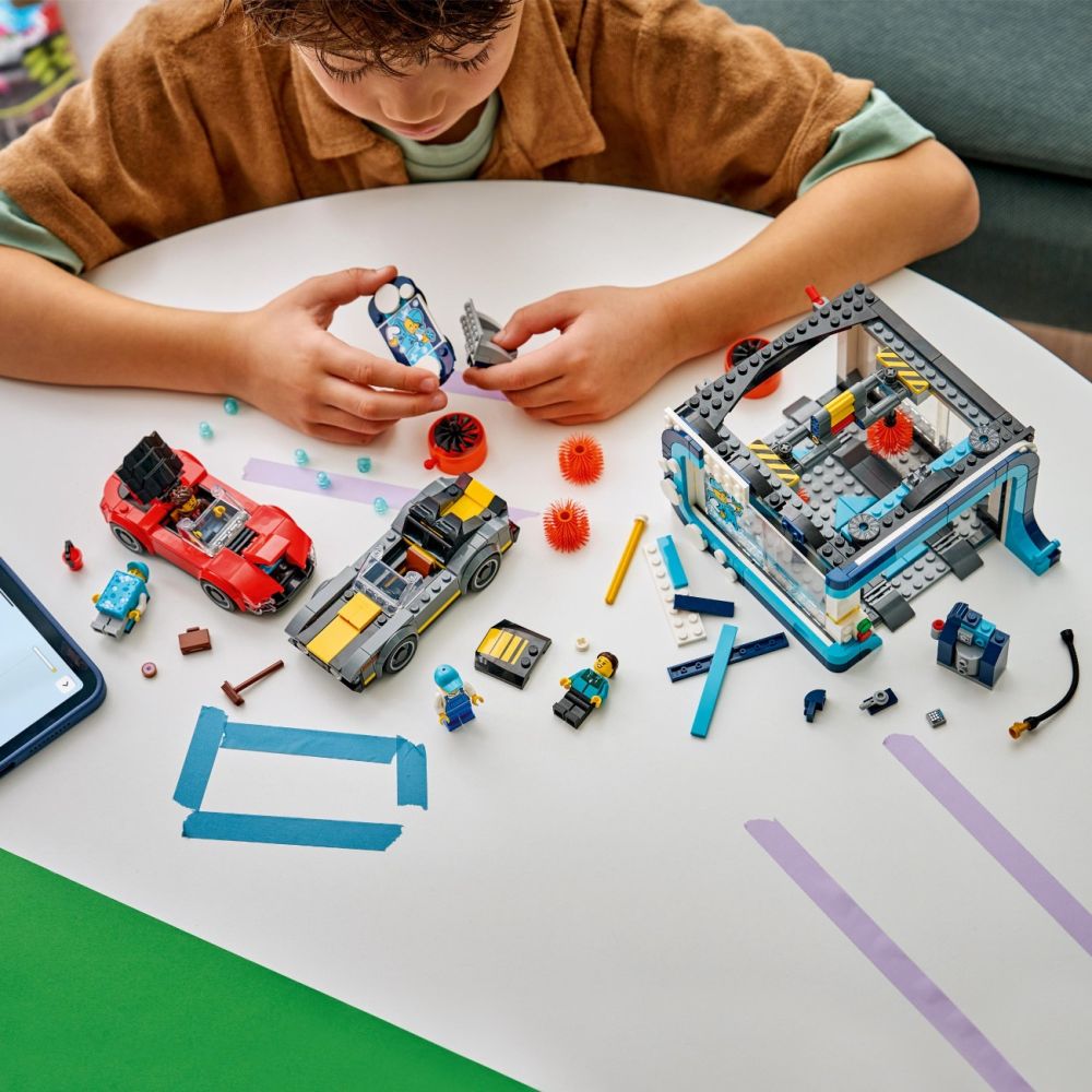 LEGO® City - Spalatorie auto drive-thru (60497)