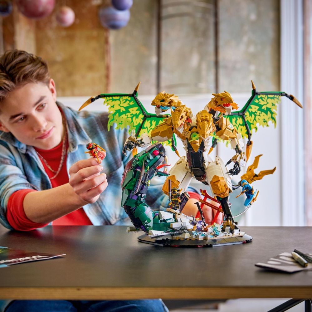 LEGO® Ninjago - Impresionanta batalie a dragonului (71872)