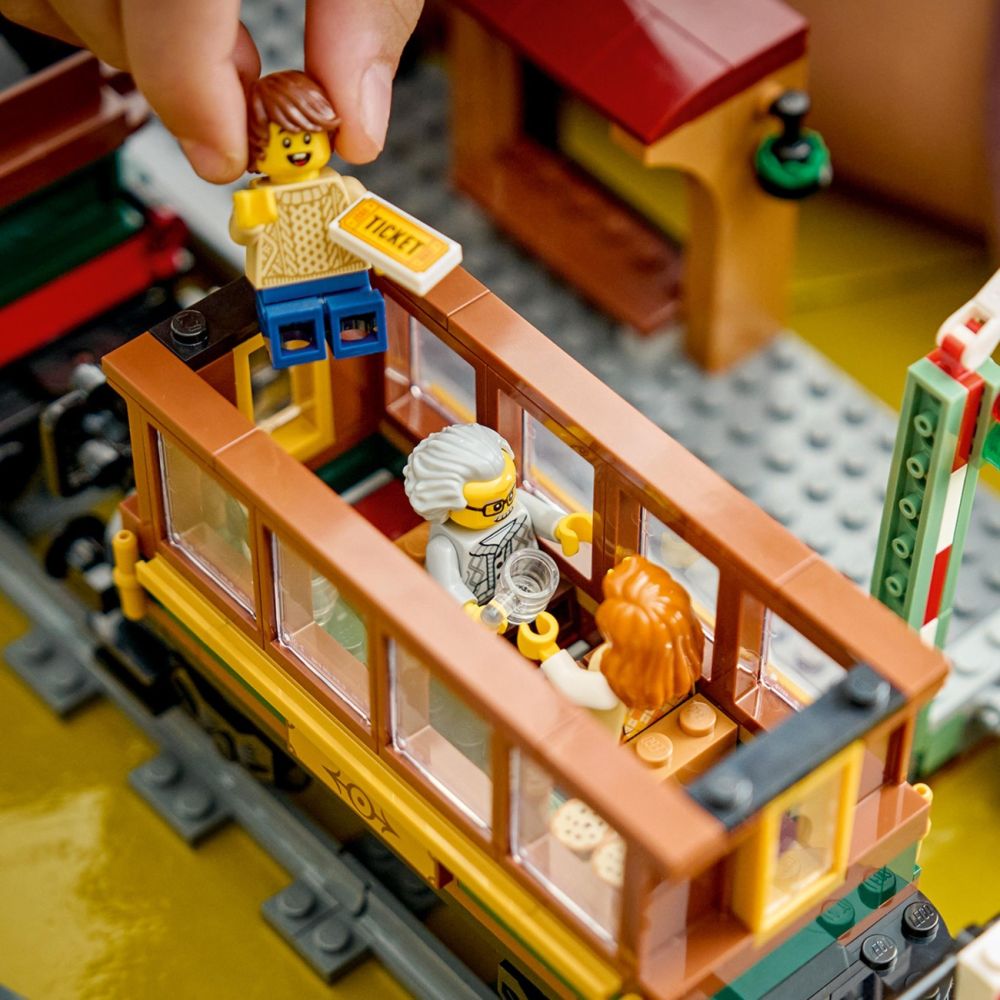 LEGO® City - Tren cu aburi vintage (60511)