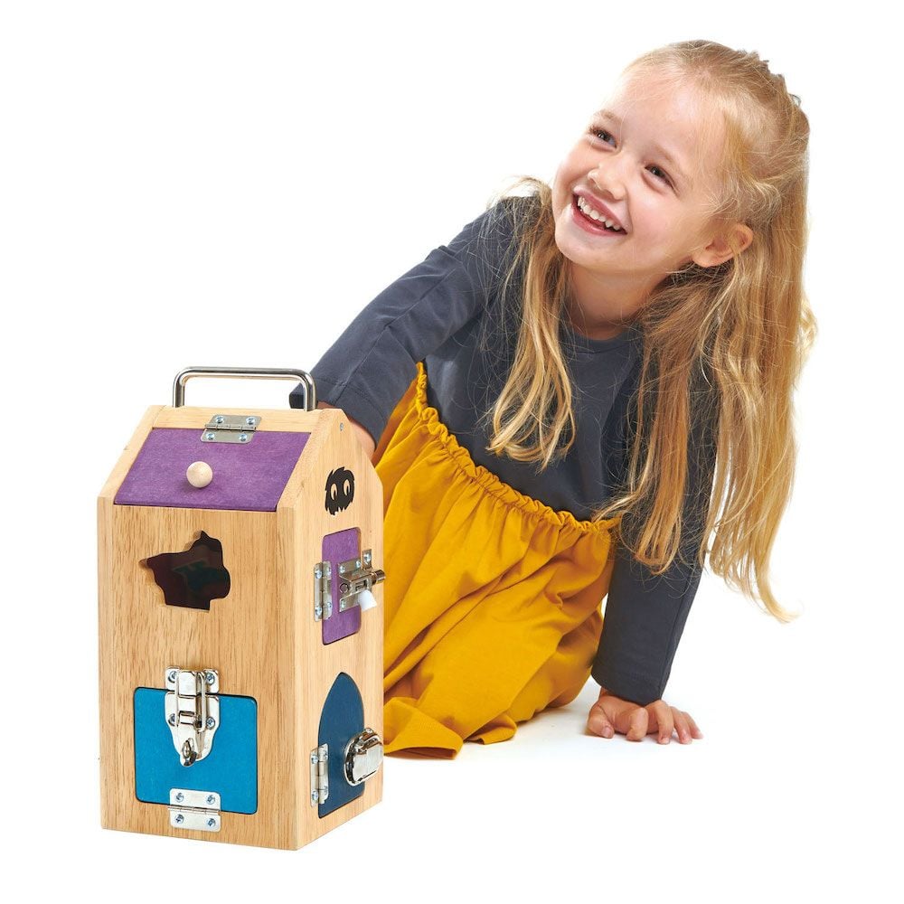 Monstruletii din cutia incuiata din lemn premium, Tender Leaf Toys
