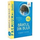 Baiatul din bula, Stewart Foster