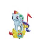 Figurina My Little Pony Friendship si Magic - Rainbow Dash si sareta regala