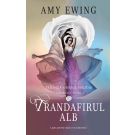 Trandafirul alb, Amy Ewing